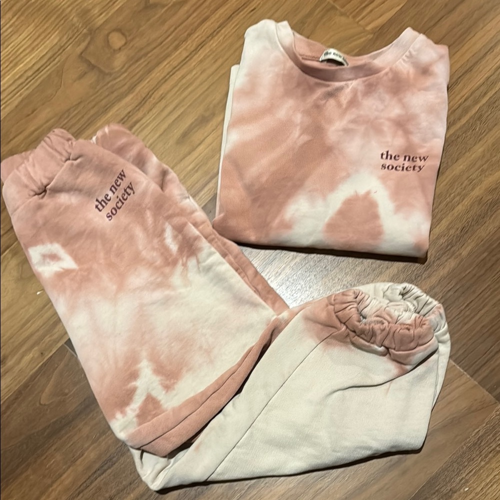 The New Society Pink Tie-Dye Sweatshirt and Joggers Set